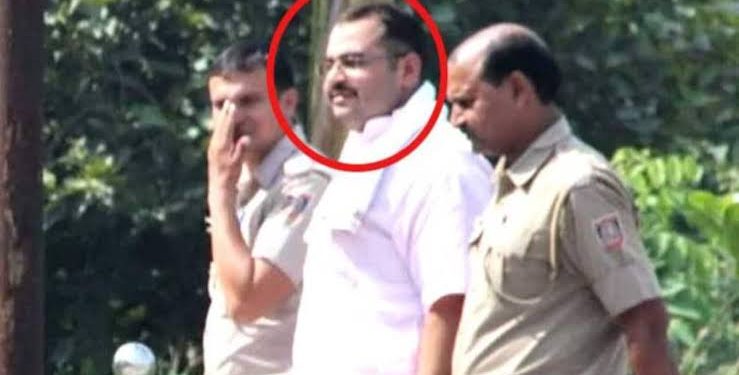 शर्मनाक : तिहाड़ कैदी मौज में सरकार पसोपेश में