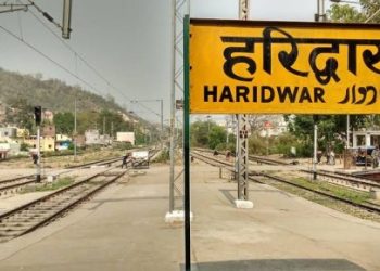 बड़ी खबर : तार बाढ़ और कंक्रीट की दीवार से मोड़ दिया गंगा का रुख