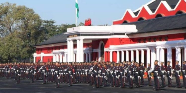ताजा खबर:: भारतीय सेना को मिलेंगे 331 युवा सैन्य अधिकारी,सैन्य अकादमी में पासिंग आउट परेड