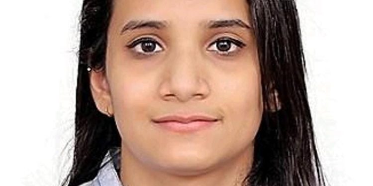 गुड न्यूज: नर्सिंग पीजी परीक्षा में ऋषिकेश की साक्षी तिवारी रही स्टेट टापर