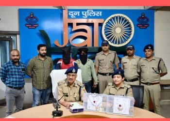 बड़ी खबर: घूमने जाना पड़ा महंगा चोरों ने उड़ाए 12 लाख रुपए के जेवर, पुलिस ने किया दो को गिरफ्तार