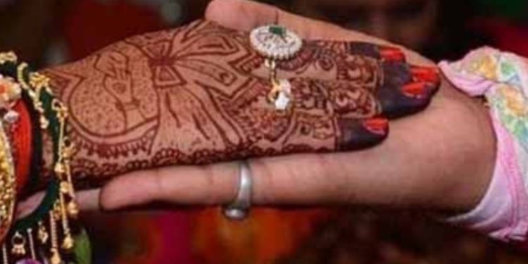 बड़ी खबर: धर्म परिवर्तन करके शादी की अब कांवड़ ले जा रहे हैं