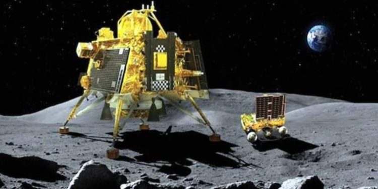 मिशन चांद: चंद्रयान 3 की लेंडिंग दिखाई जाएगी बच्चों को