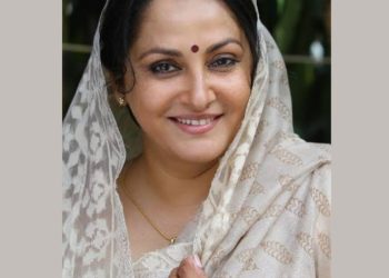 ब्रेकिंग न्यूज : सीने अभिनेत्री और भाजपा नेता जयाप्रदा को  कोर्ट ने सुनाई 6 महीने की सजा  और जुर्माना,जानिये कारण……..