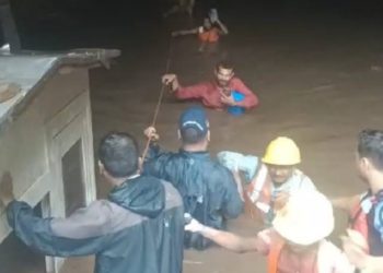 बड़ी खबर: ऋषिकेश-कर्णप्रयाग रेल लाइन की टनल मे पानी भरने से फंसे कई मजदूर