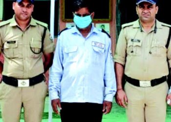 फर्जीवाड़ा : जाली प्रमाणों से नौकरी पाने वाले सहायक अध्यापक को किया गिरफ्तार