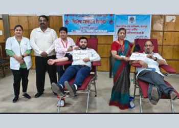 महादान : बार एसोसिएशन द्वारा आयोजित शिविर में  52 अधिवक्ताओं ने किया रक्तदान