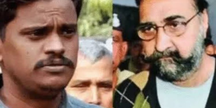 ब्रेकिंग न्यूज : – कोर्ट का बड़ा फैसला निठारी कांड में सुरेंद्र कोली और मनिंदर सिंह पंढेर तमाम मामलों में बरी, फांसी की सजा रद्द