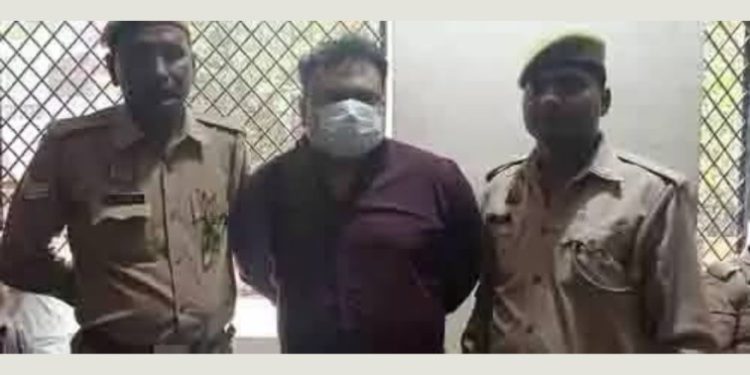 कार्यवाही : रंगदारी मांगने के आरोप में कथित महिला और पुरुष पत्रकार को किया गिरफ्तार