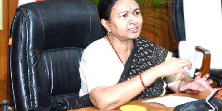 बड़ी खबर : अपर मुख्य सचिव ने महत्वपूर्ण बैठक में अधिकारियों की लगाई क्लास…..