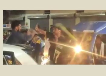 दुस्साहस :-ऋषिकेश में पर्यटकों और स्थानीय युवकों के बीच हुई  मारपीट……