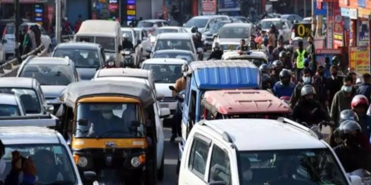 आफत : अधिकारियों की अज्ञानता से चरमराई शहर की यातायात व्यवस्था