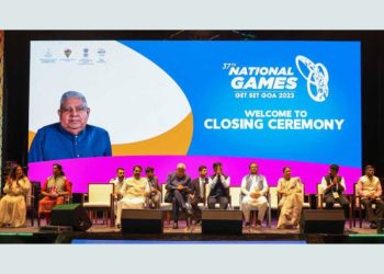 मेजबानी : उत्तराखंड की खेल मंत्री रेखा आर्य को उपराष्ट्रपति ने सौंपा 38 में राष्ट्रीय खेलों के लिए ध्वज