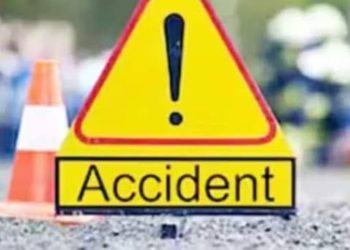मातम : दर्दनाक हादसे में तीन की मौत दो घायल घर जा रहे थे त्योहार मनाने, जानिए कहां…..