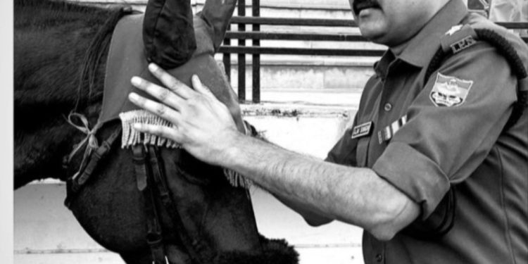 आत्मीयता : ऊपर से सख्त और अंदर से सरल हृदय के हैं हमारे एसएसपी साहब