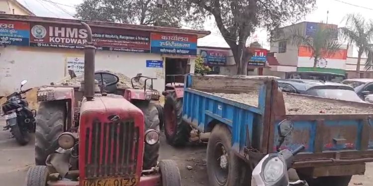 बड़ी खबर : अवैध खनन पर प्रशासन ने की ताबड़तोड़ कार्यवाही, तहसील, पुलिस और वन विभाग को आया होश