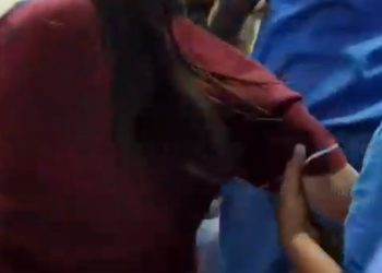 वीडियो : फिर विवादों में एम्स ऋषिकेश, डॉक्टर ने मारा महिला को थप्पड़, हुआ सस्पेंड