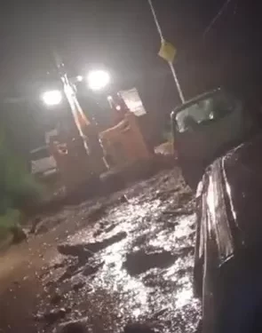 जल प्रलय : होटल बहने से पति-पत्नी की मौत और एक लापता, घनसाली-तिलवाड़ा मोटर मार्ग पर पुल बहा