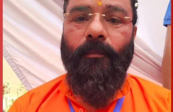 डॉन बना संन्यासी : कुख्यात गैंगस्टर प्रकाश पांडे उर्फ पीपी बना मंडलेश्वर, जूना अखाड़ा से जुड़कर पीपी से हुआ प्रकाशानंद गिरि