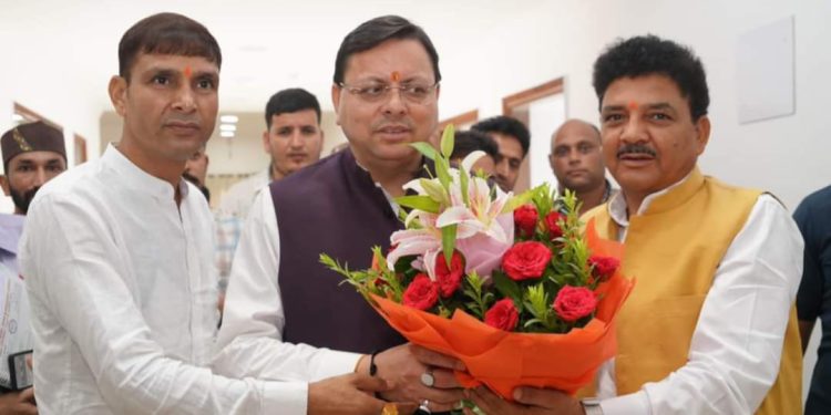 हलचल : सरकार के लिए सर दर्द बने विधायक प्रमोद और भाई सतीश नैनवाल, कांग्रेस ने की घेराबंदी