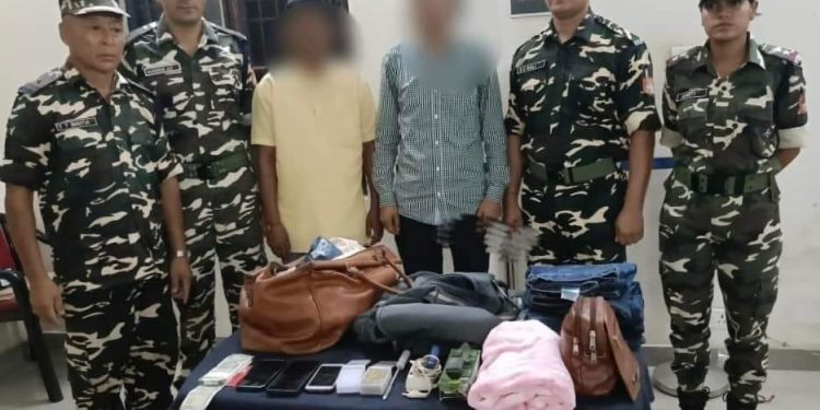 एक्सक्लूसिव : भारत-नेपाल सीमा पर रिवाल्वर के 40 जिंदा राउंड के साथ भाजपा विधायक का भाई और ड्राइवर गिरफ्तार, एसएसबी ने धर-दबोचा