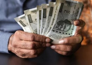 उत्तराखंड : घट रहा राजकोष और बढ़ रहा घाटा