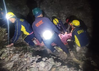 रूद्रप्रयाग : पैर फिसलने से 70 मीटर गहरी खाई में गिरा युवक, SDRF बनी देवदूत