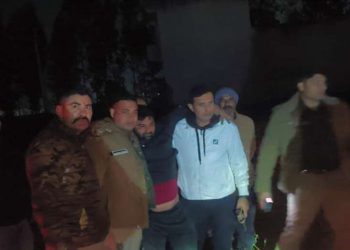 वीडियो : देर रात पुलिस और बदमाशों के बीच मुठभेड़, एक को लगी गोली दो फरार