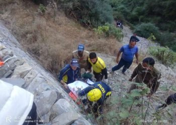 पौड़ी : द्वारिखाल में दर्दनाक हादसा, गहरी खाई में गिरी कार, तीन की मौत