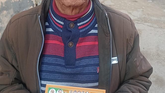 निकाय चुनाव ऋषिकेश : रेहा ध्यानी के समर्थन में उतरे 90 वर्षीय बुजुर्ग