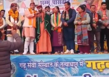 क्यों रो पड़ा मंगलेश डंगवाल : किसने दी जान से मारने की धमकी!