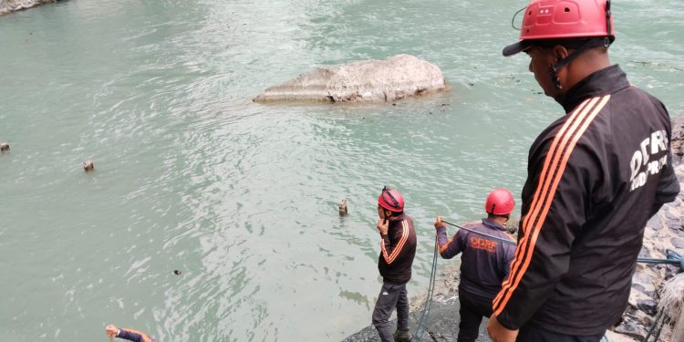 रूद्रप्रयाग : दो आत्महत्या के मामलों से शोक में जनपद, एक ने लगाई नदी में छलांग दूसरे का लटका मिला शव