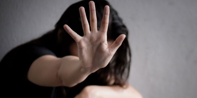 शर्मनाक : नाबालिक का अपहरण कर दुष्कर्म