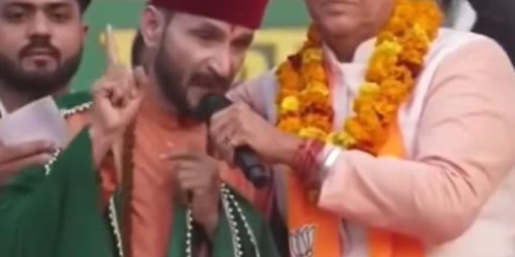 प्रेमचंद अग्रवाल प्रकरण : अब लोकगायक मंगलेश डंगवाल भी चढ़े जनता के निशाने पर, देखें वीडियो