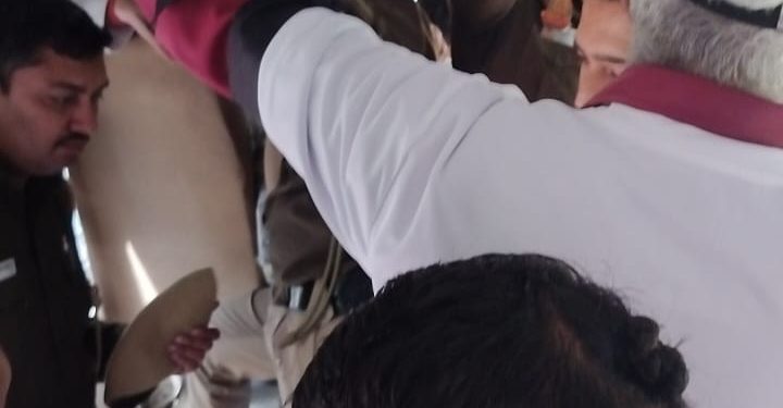 बड़ी खबर : दिल्ली में प्रेमचंद अग्रवाल के खिलाफ प्रदर्शन कारी हिरासत में, लाठीचार्ज