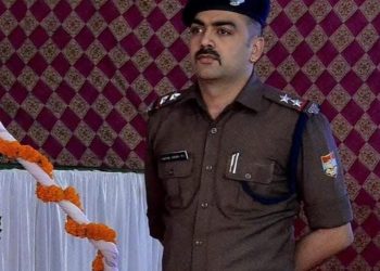 बड़ी खबर : अपर सचिव से अभद्रता करने वाला दरोगा पहले लाइन हाजिर और अब निलंबित