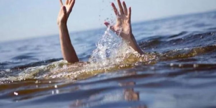 दोस्ती मे दी जान : नदी मे डूबते दोस्त को बचाकर अपनी जान दे गया सेना का यह जवान