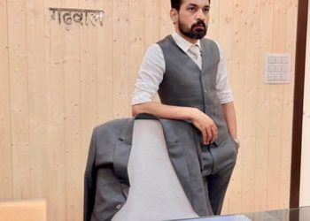 पौड़ी से जाने के बाद IAS आशीष चौहान की गढ़वाली में लिखी पोस्ट वायरल, दिया भावुक संदेश 