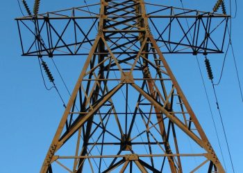 हादसा : हाई टेंशन लाइन की रिपेयरिंग कर रहे लाइनमैन की करंट लगने से दर्दनाक मौत