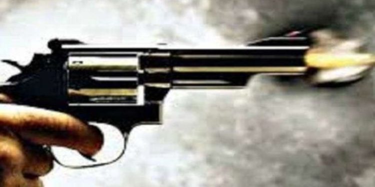 दुस्साहस : यहां देर रात दनादन फायरिंग, दहशत में लोग