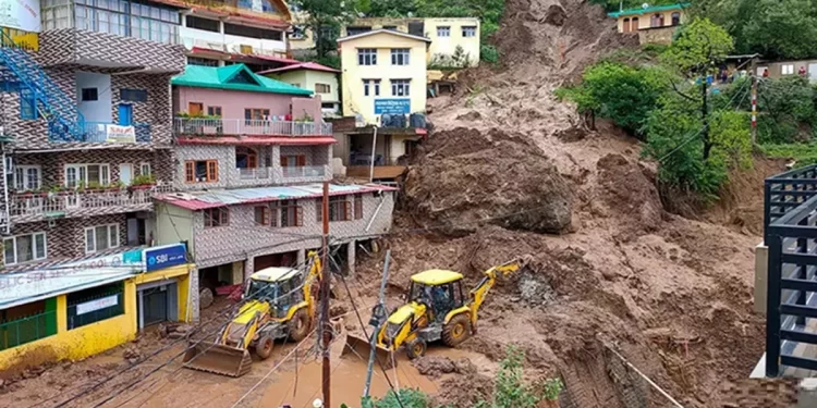 दुखद : देर रात चमोली के थराली में फटा बादल, कई लापता