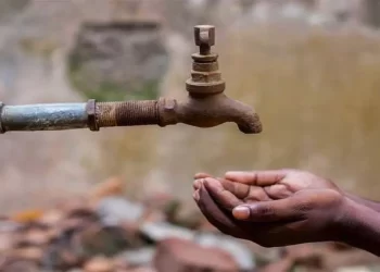 गैरसैंण विधानसभा सत्र : प्यासे रह गए ग्रामीण और मंत्री पी रहे बिसलेरी