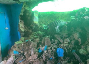 दुखद : बरसात के चलते किसी का घर टूट गया और सरकार चुनाव में व्यस्त