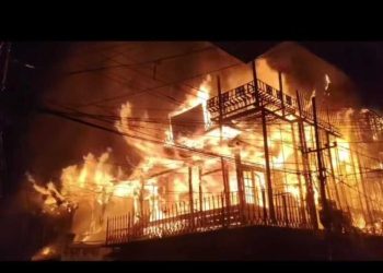 दुखद : यहां देर रात लगी घर में आग, प्रोफेसर की बहन जिंदा जली