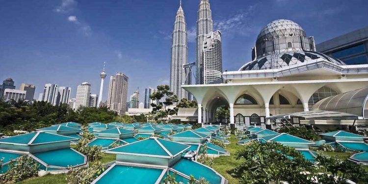 : मलेशिया में फंसे दो युवाओं की सूचना निकली गलत