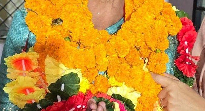 दुखद : नम आंखों से हुई सूर्य प्रयागघाट में जिला पंचायत सदस्य की अंत्येष्टि, निर्दलीय निर्वाचित प्रत्याशी के प्रति रो पड़े कांग्रेस नेता भी