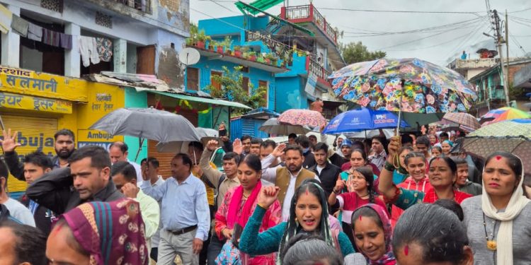 गैरसैंण : ग्रीष्मकालीन राजधानी में गर्भवती की मौत, जनता में जनाक्रोश
