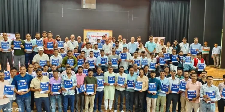 गुड न्यूज : 116 योग प्रशिक्षक व 104 प्रयोगशाला सहायकों को मिले नियुक्ति पत्र