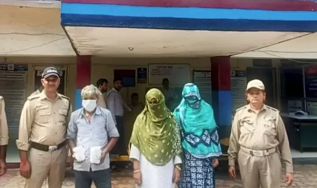 शर्मनाक : ईद के दिन गाय को मार कर मनाया गया त्यौहार, 950 किलो गौ मांस के साथ दो महिलाओं सहित तीन गिरफ्तार