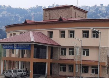 अल्मोड़ा : मेडिकल कॉलेज में महिला डॉक्टर से छेड़छाड़ के आरोपी डॉक्टर पर हुई कार्रवाई